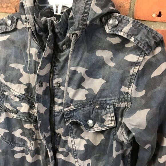 Aritzia Talula Trooper Camo Utility Hood Jacket Military Cotton Drawcord Hoodie - Picture 6 of 14